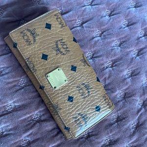 MCM wallet